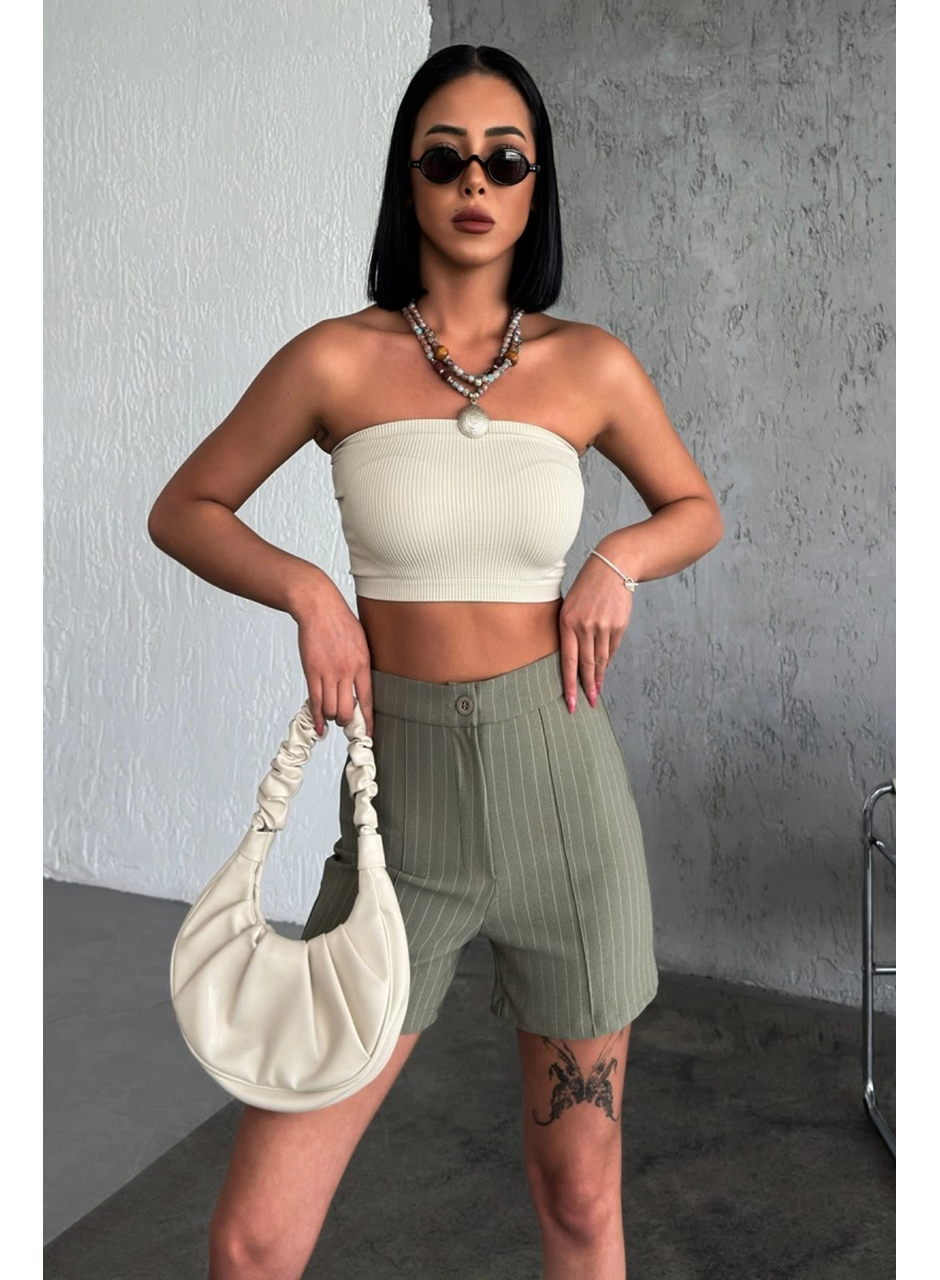 Zarif ve Şıklığı Bir Arada Sunan Yüksek Bel Krep Esnek Çimalı Çizgili Şort Haki (