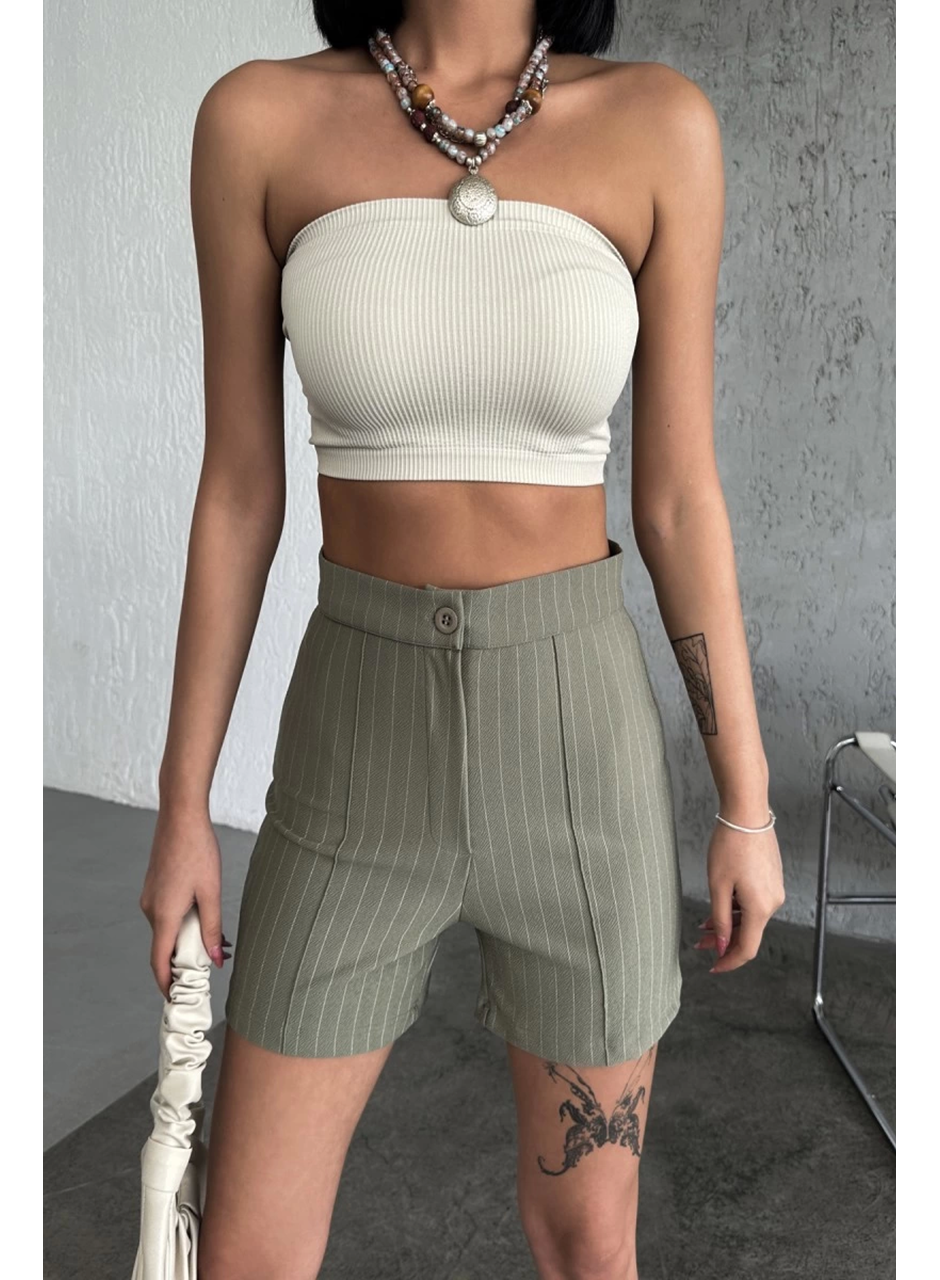Zarif ve Şıklığı Bir Arada Sunan Yüksek Bel Krep Esnek Çimalı Çizgili Şort Haki (