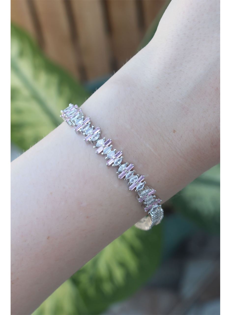 Vip Seri Pirinç Pembe Zirkon Taşlı Gümüş Renk Baget Model Bileklik