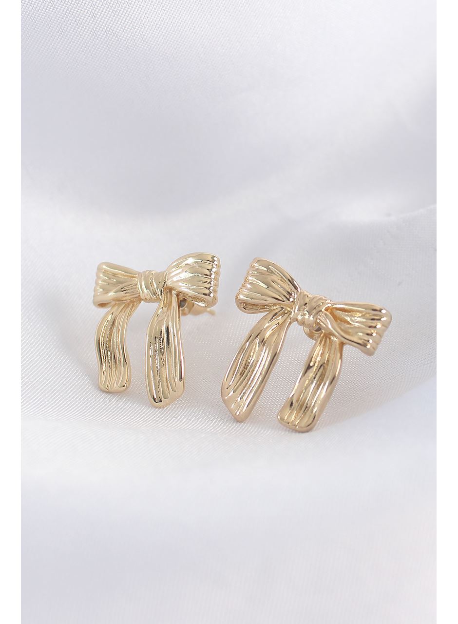 Pirinç Gold Renk Çizgi Detay Fiyonk Küpe