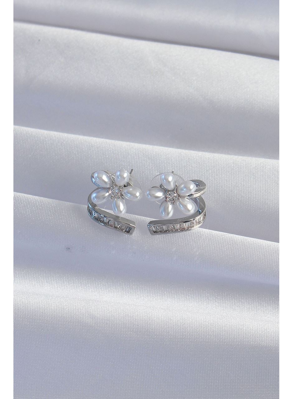 Pirinç Gümüş Renk Zirkon Taşlı Kıvrımlı İnci Çiçek Küpe