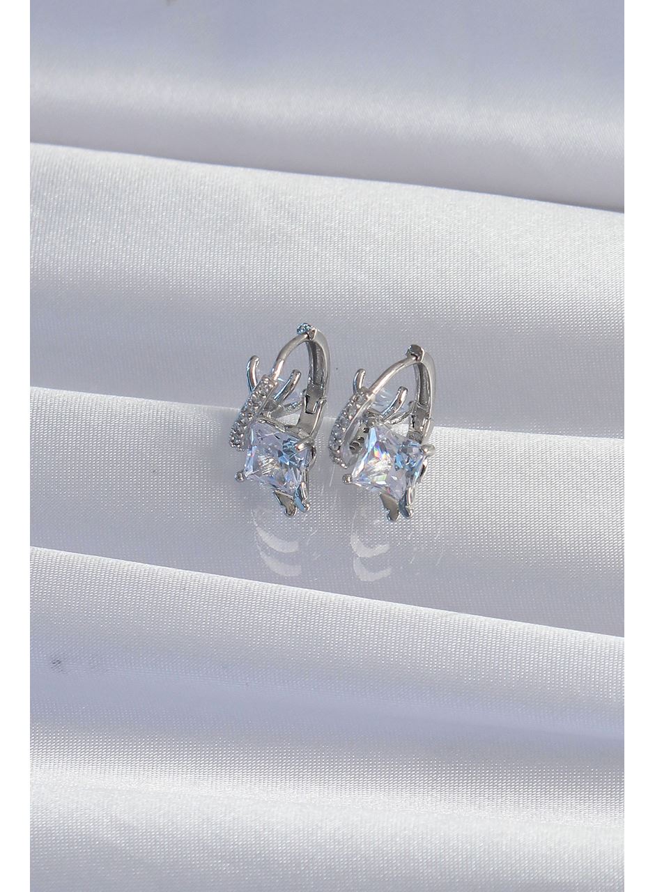 Pirinç Gümüş Renk İri Zirkon Taşlı Kıvrımlı Minimal Kelebekli Halka Küpe