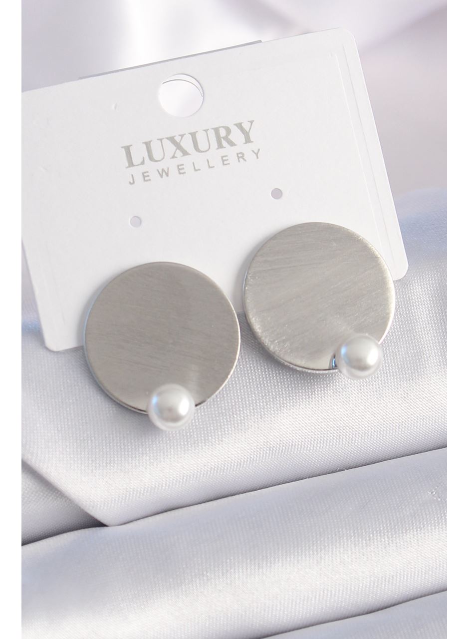 Pirinç Gümüş Renk Plaka Model İnci Detay Kadın Küpe