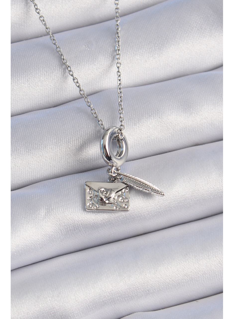 316L Çelik Gümüş Renk Kalp Detay Mektup Figür Charm Model Kadın Kolye