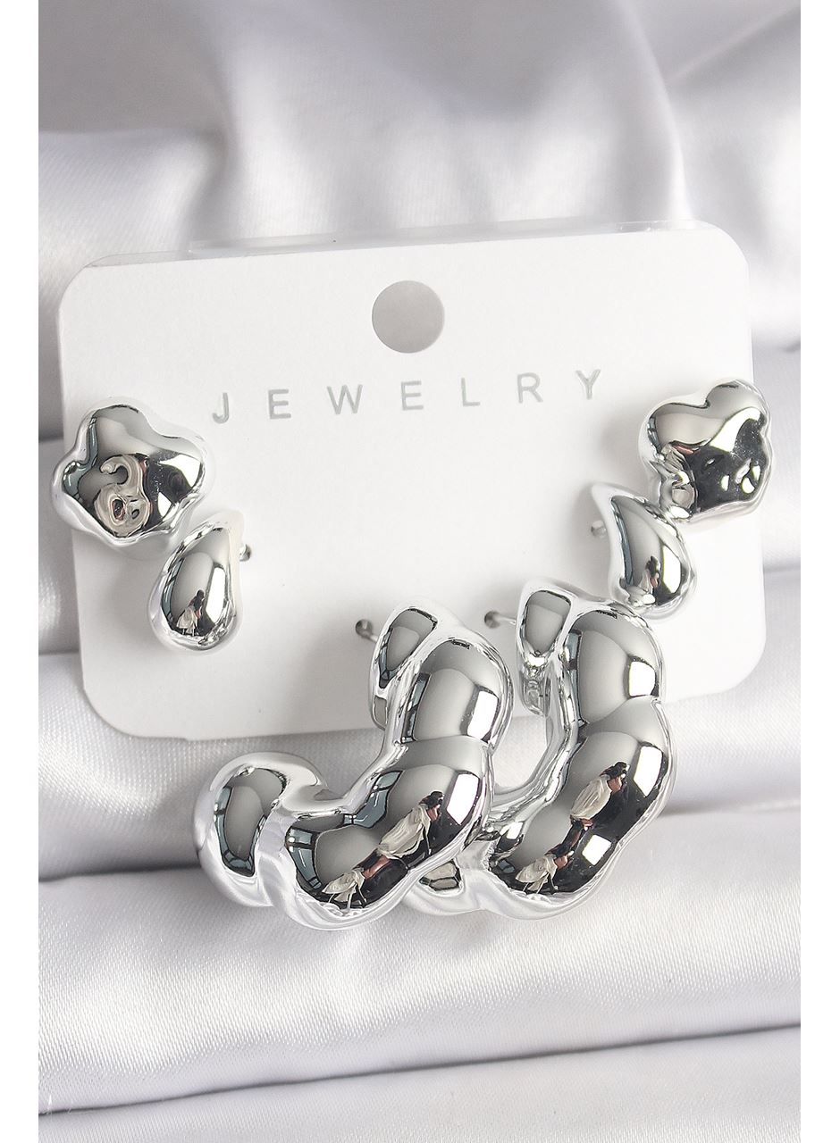 Gümüş Renk Yonca Damla Halka Model CCB Plastik Kadın Küpe Seti