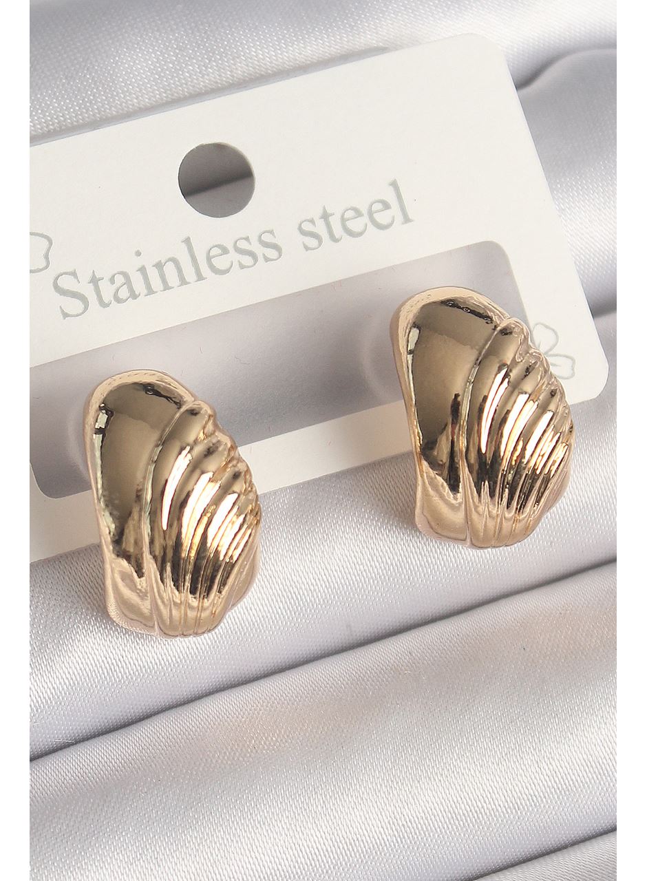 Pirinç Gold Renk İşleme Detaylı Yarım Halka Model Kadın Küpe