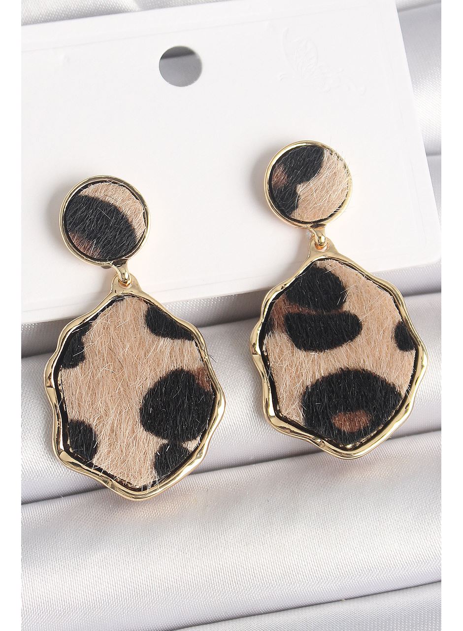 Pirinç Gold Renk Sallantı Leopar Desen Plaka Model Kadın Küpe