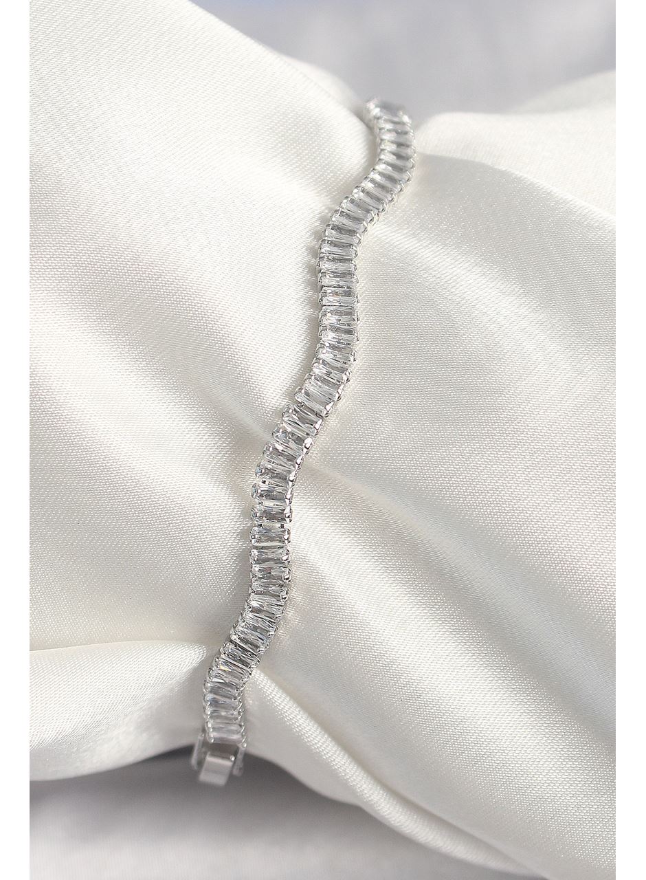 Pirinç Gümüş Renk Su Yolu Zirkon Taşlı Model Kadın Bileklik