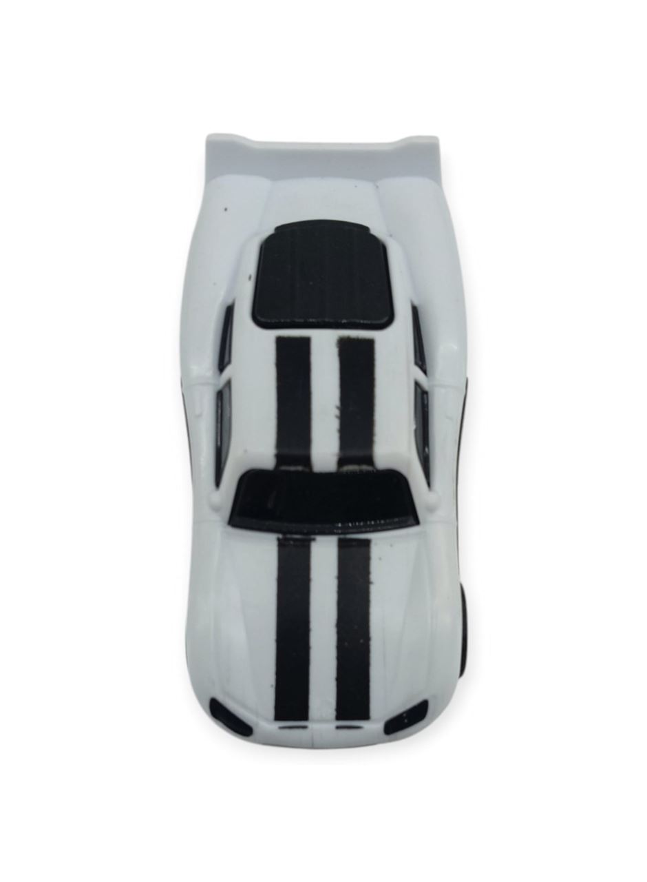 Çek Bırak Nascar Arabası 10.5 Cm - BP-035-BEYAZ