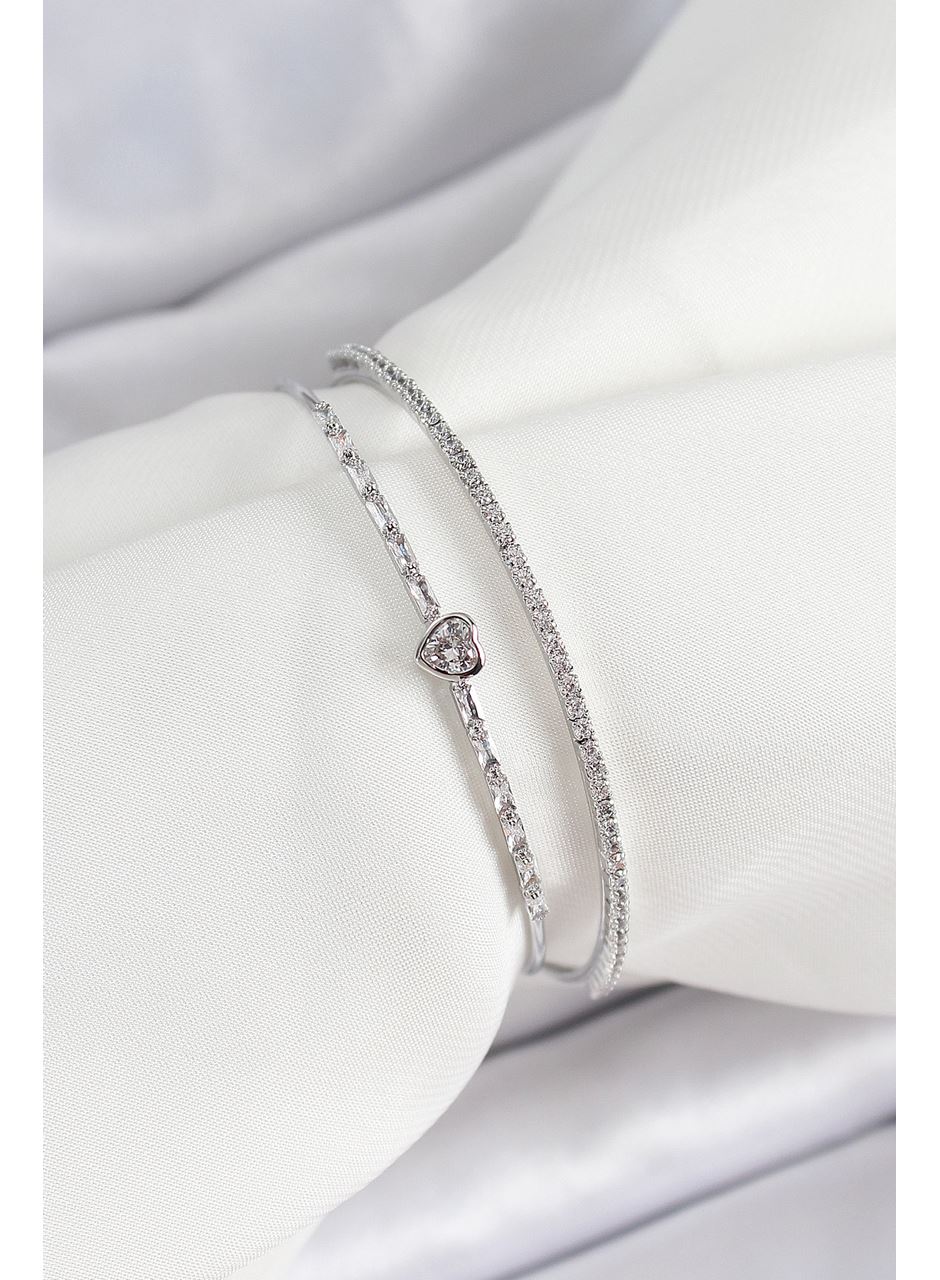 Pirinç Gümüş Renk Zirkon Taşlı Kalp Detaylı Kadın Bileklik