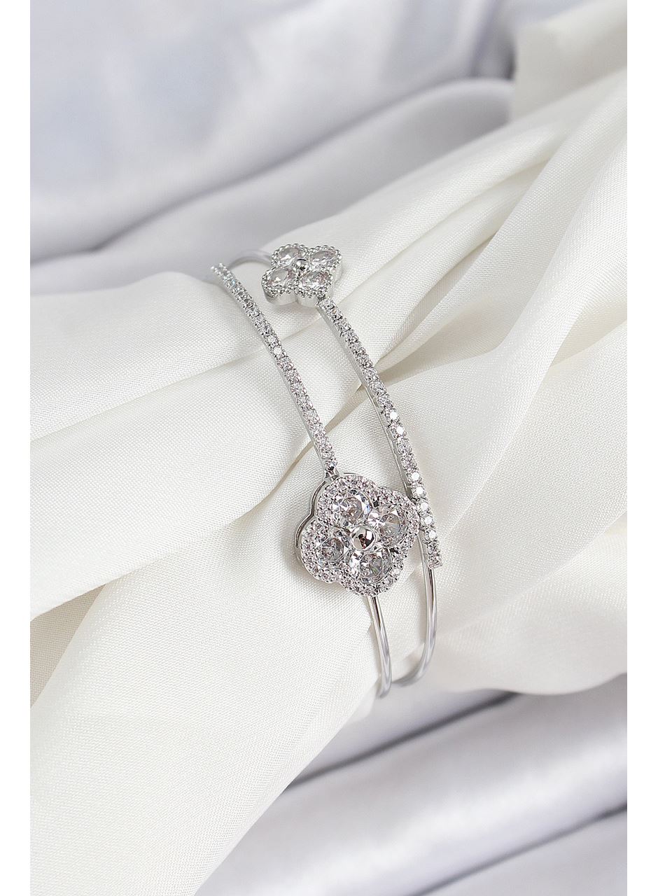 Pirinç Gümüş Renk Zirkon Taşlı Yonca Model 2'li Kadın Bileklik