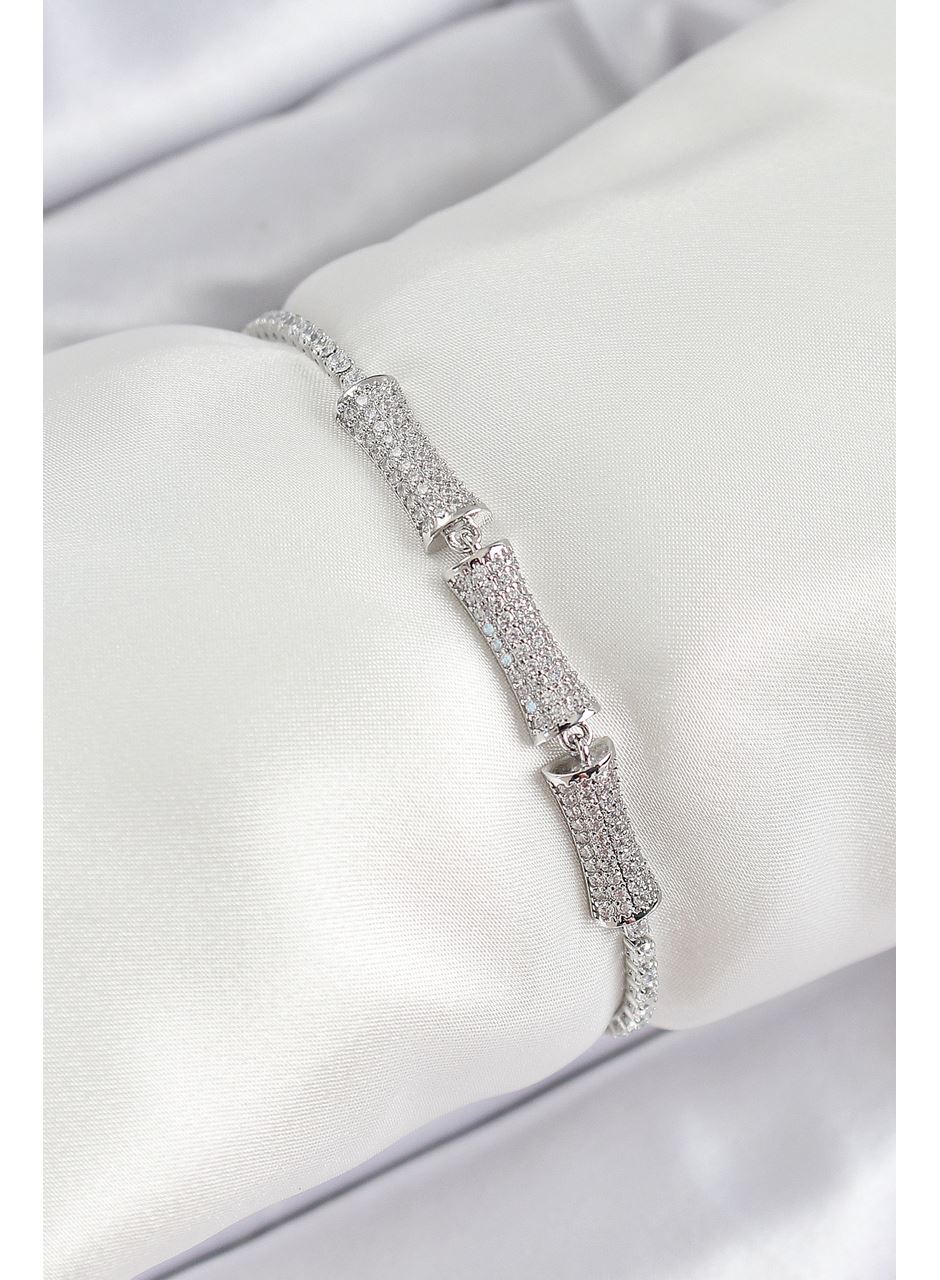 Pirinç Gümüş Renk Zirkon Taşlı Kemik Model Kadın Bileklik