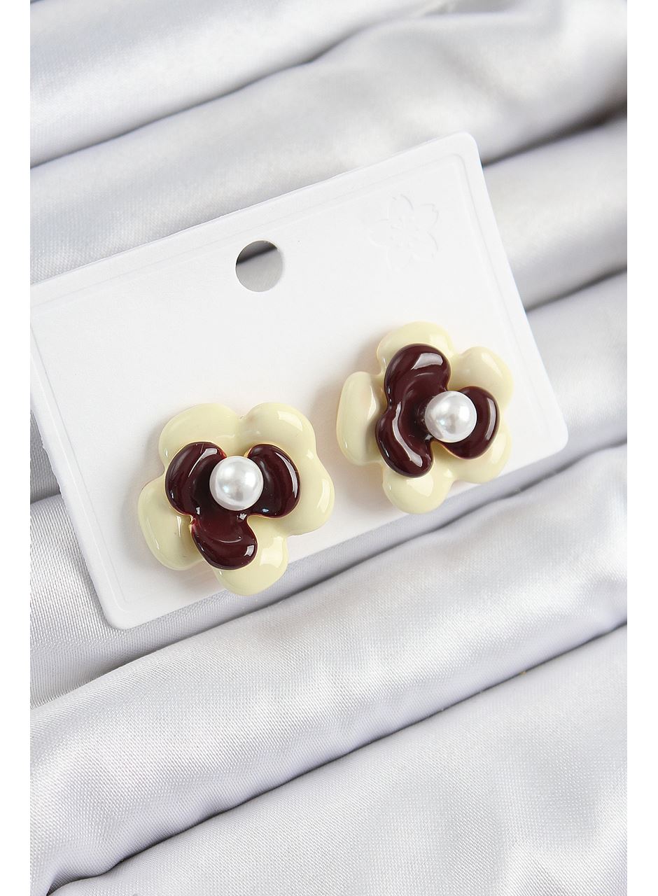 İnci Detaylı Krem Kahverengi Renk Papatya Model Kadın Küpe