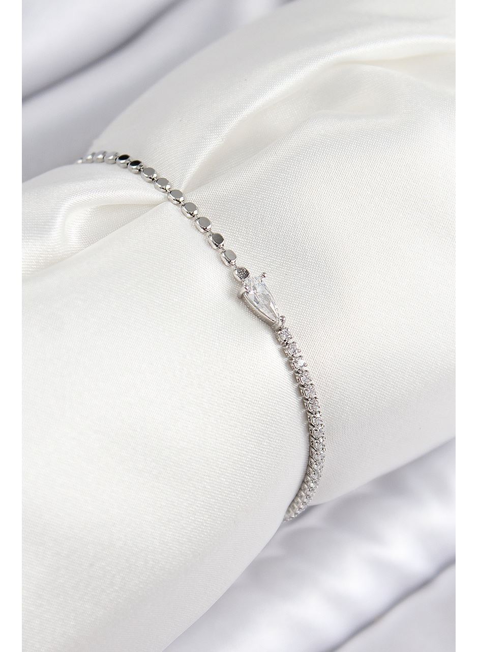 Pirinç Zirkon Taşlı Damla Model Ezme Zincir Gümüş Renk Kadın Bileklik