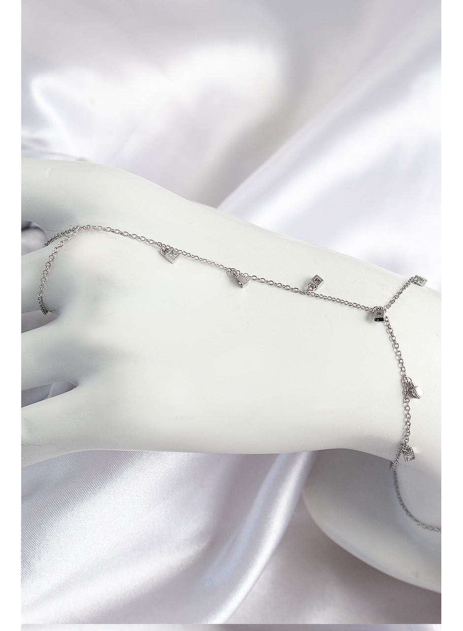 Pirinç Zirkon Taşlı Sallantılı Model Gümüş Renk Kadın Şahmeran