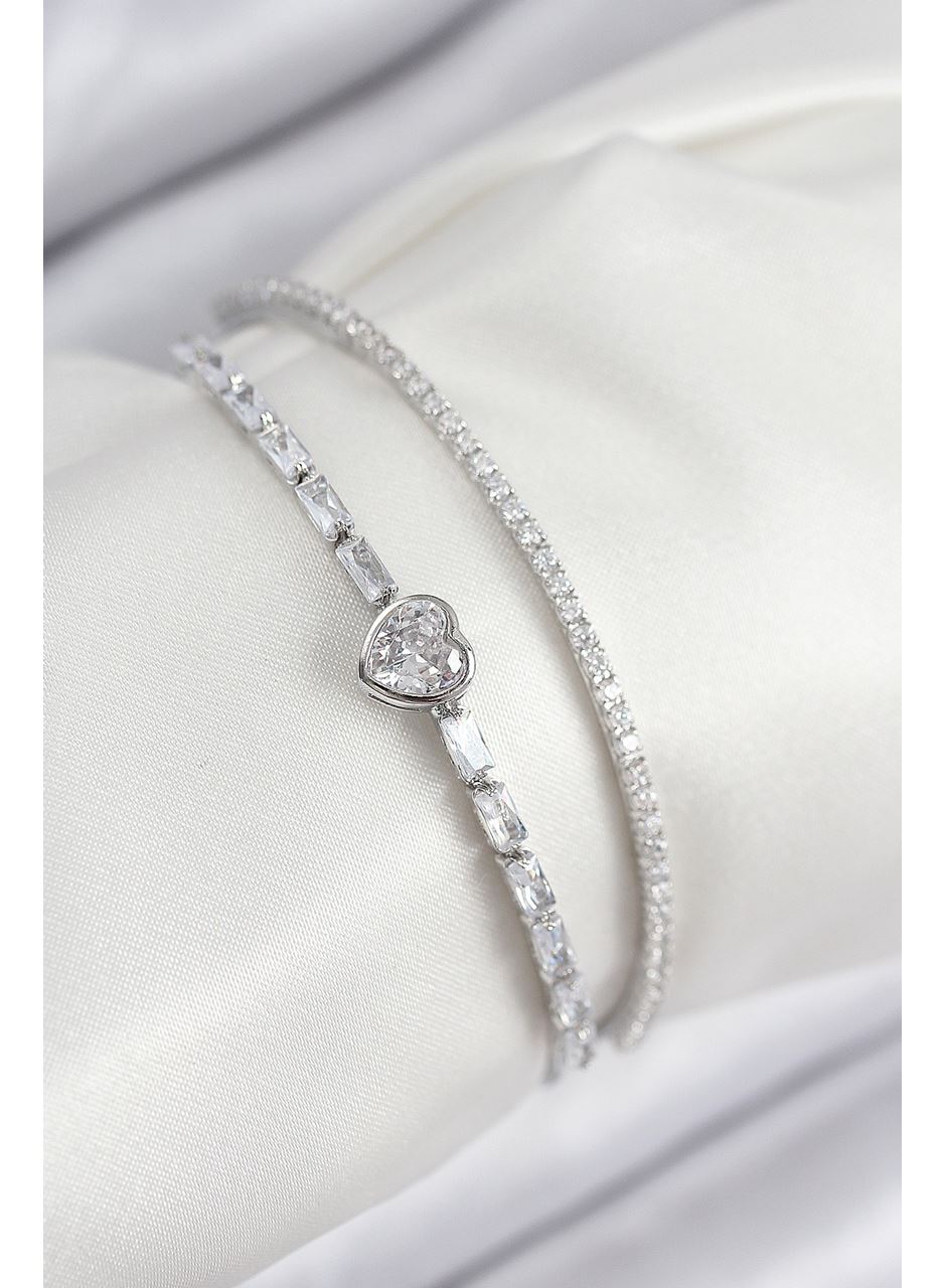 Pirinç Zirkon Taşlı Kalp Model Gümüş Renk Kadın Bileklik