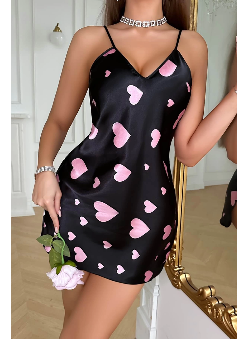 Pembe Kalp Desenli Siyah Saten Gecelik