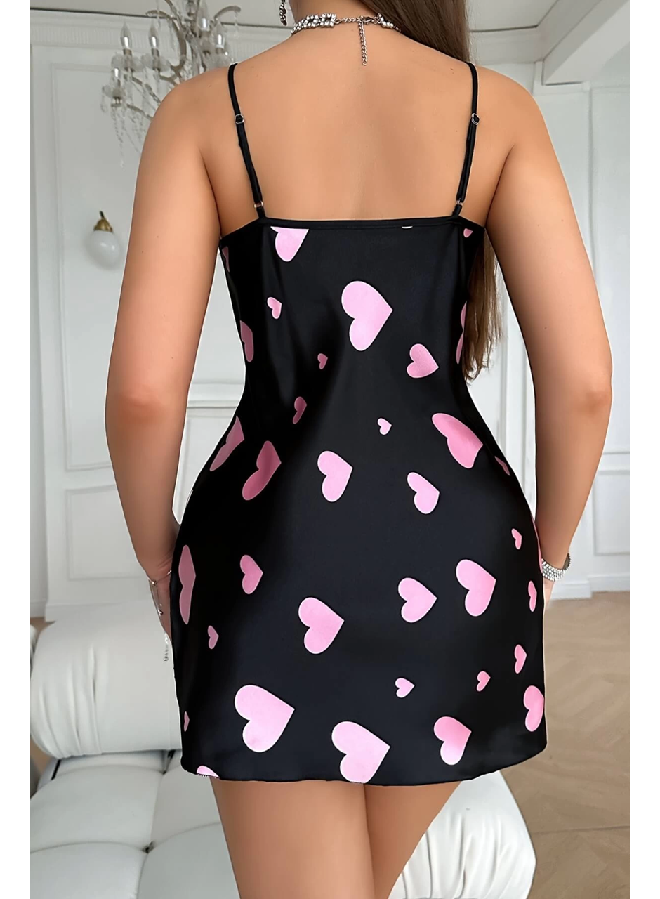 Pembe Kalp Desenli Siyah Saten Gecelik