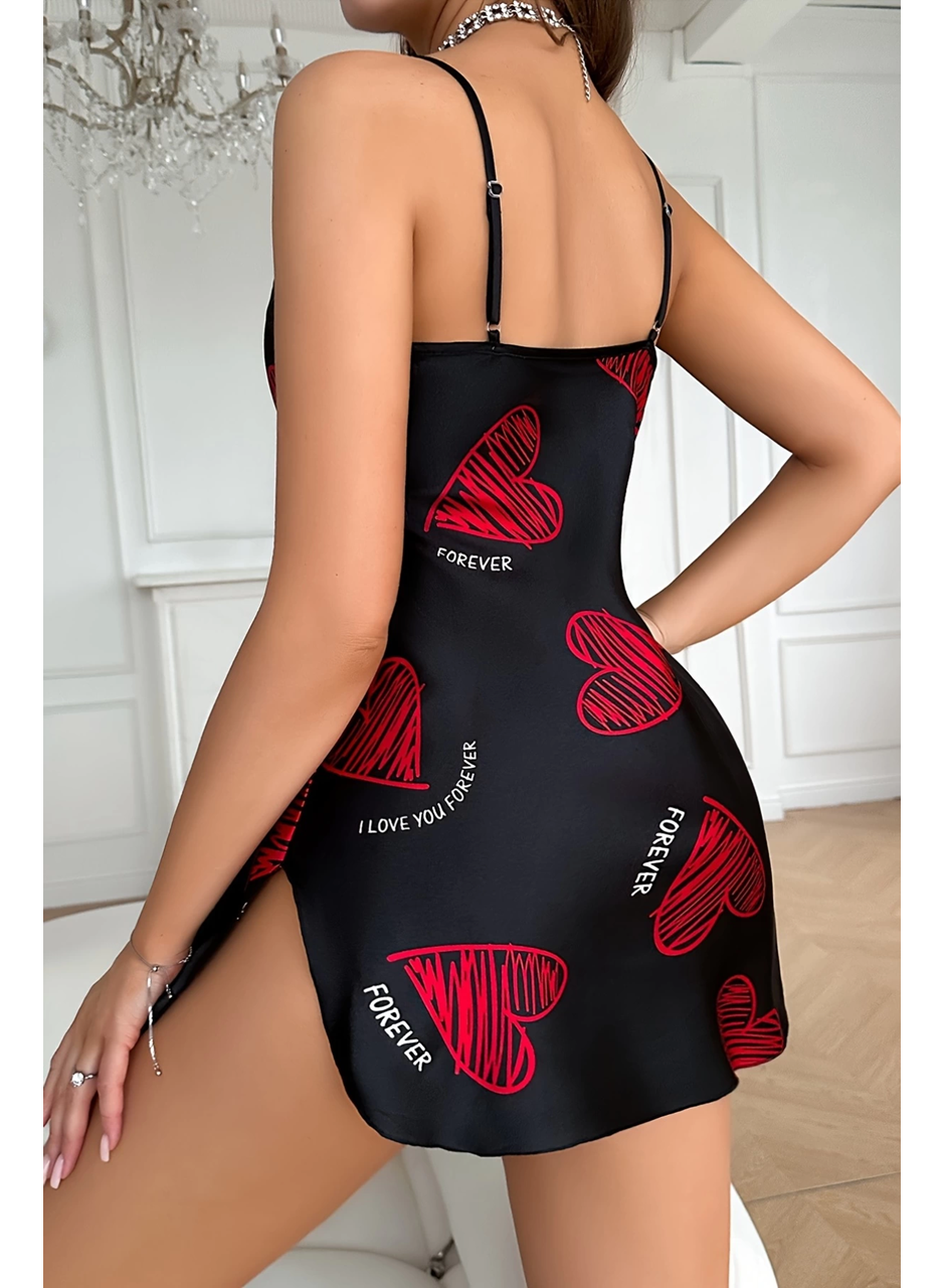 Büyük Kırmızı Kalp Desenli Siyah Saten Gecelik