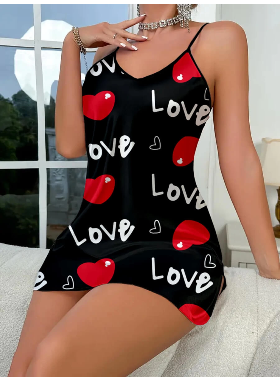 Love Desenli Siyah Saten Gecelik