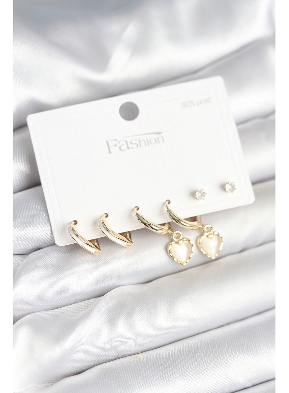 Pirinç Gold Renk Kalp Detaylı 925 Ayar Gümüş Çivili Kadın Küpe Seti