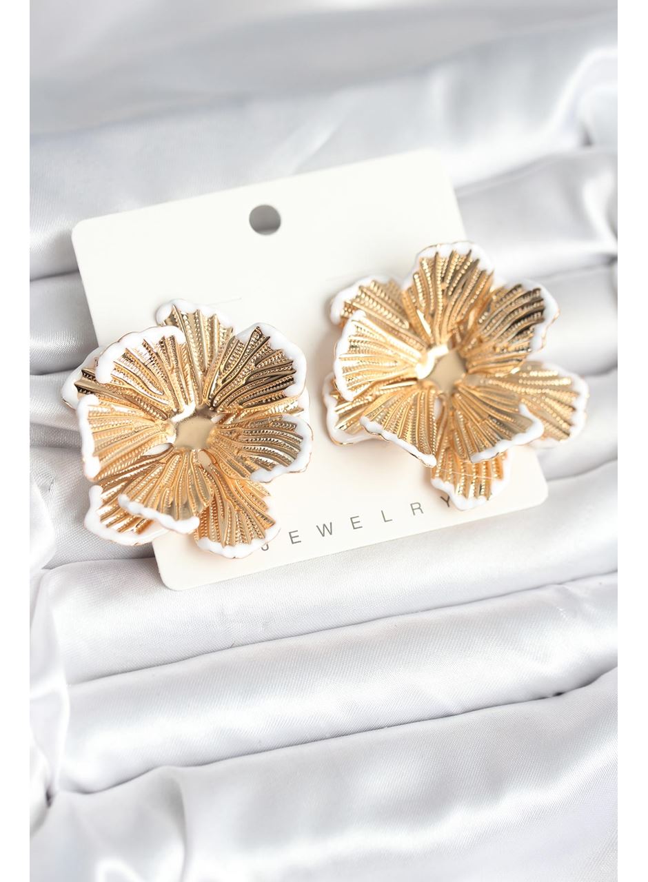 Pirinç Gold Renk Beyaz Mine Detaylı Lotus Kadın Küpe