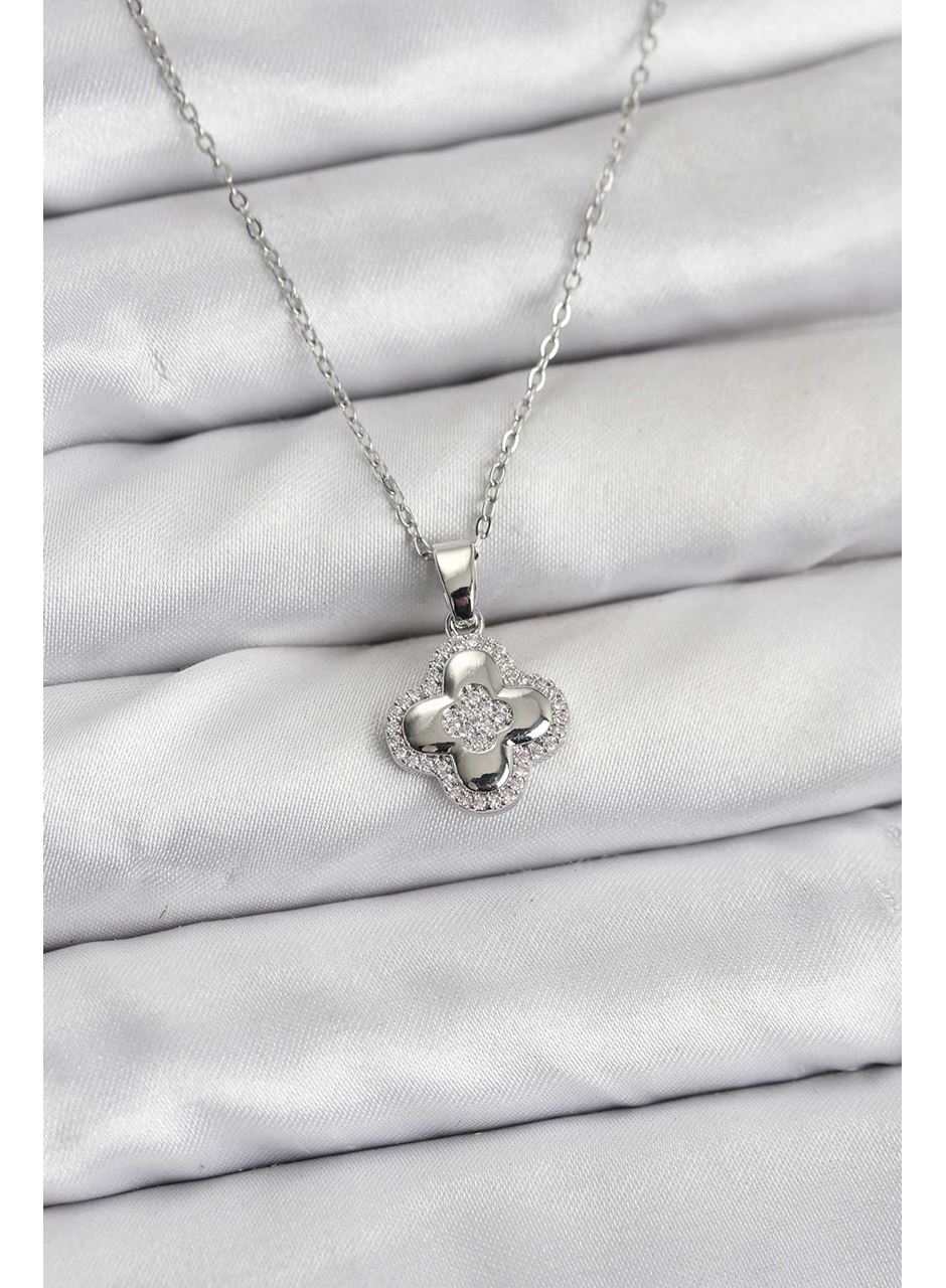 316L Çelik Zincir Gümüş Renk Zirkon Taşlı Yonca Model Kadın Kolye