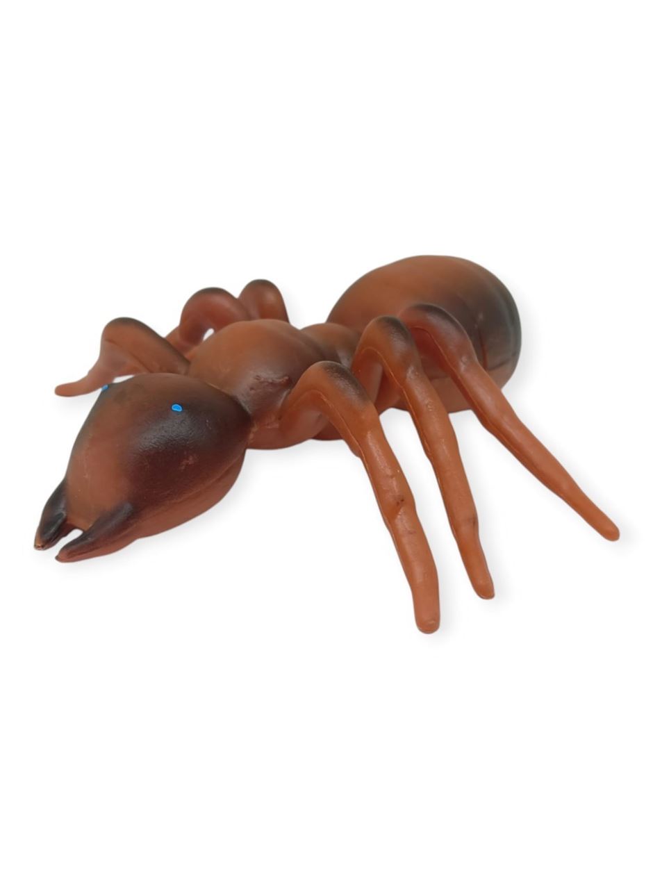 Böcek Figürleri - Gerçekçi Figür - Kırmızı Karınca 11 cm