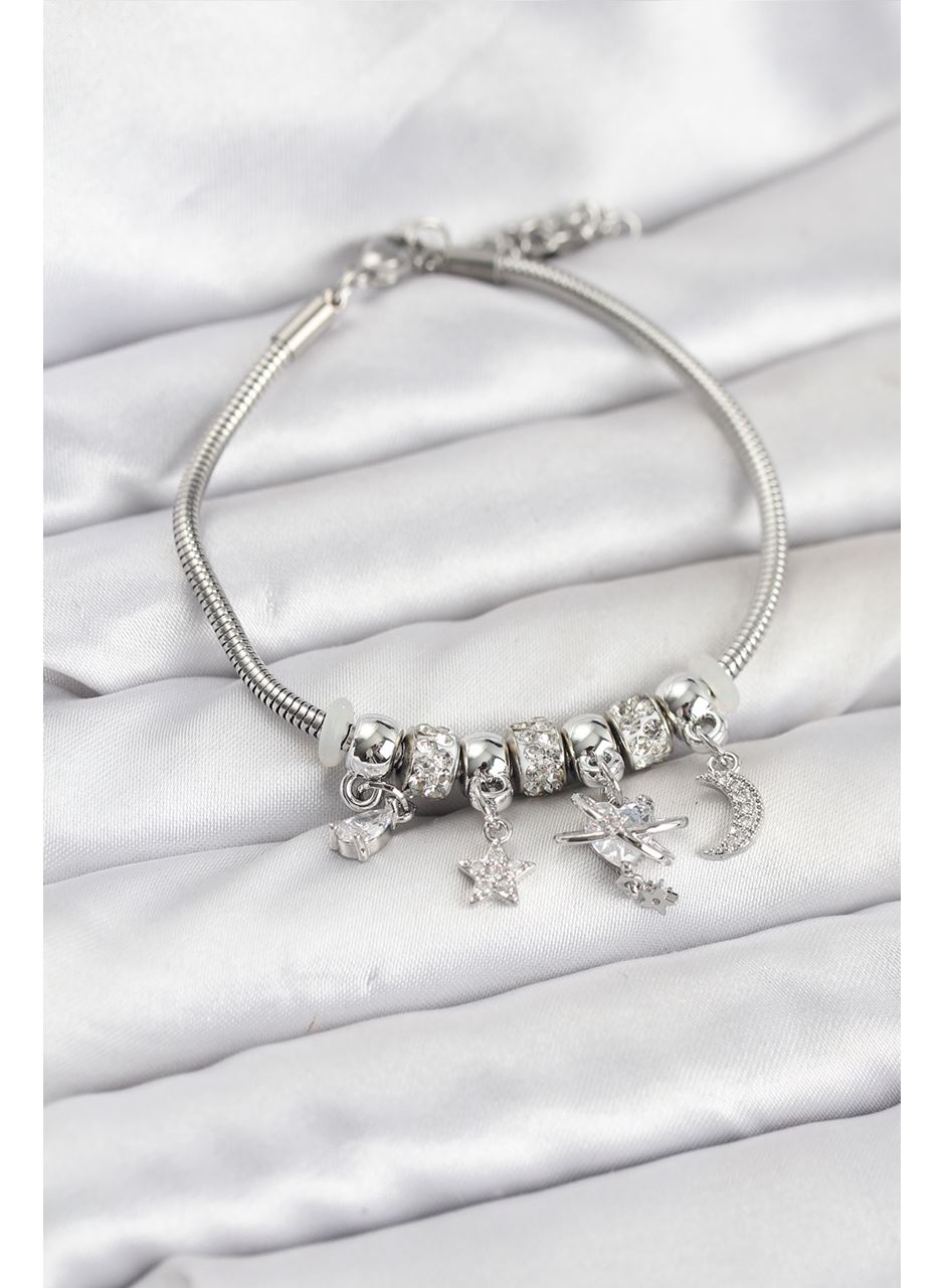 Pirinç Gümüş Renk Kalpli Model Charmlı Kadın Bileklik