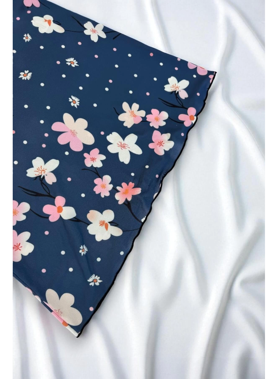 Çiçek Desenli Mavi Askılı Gecelik