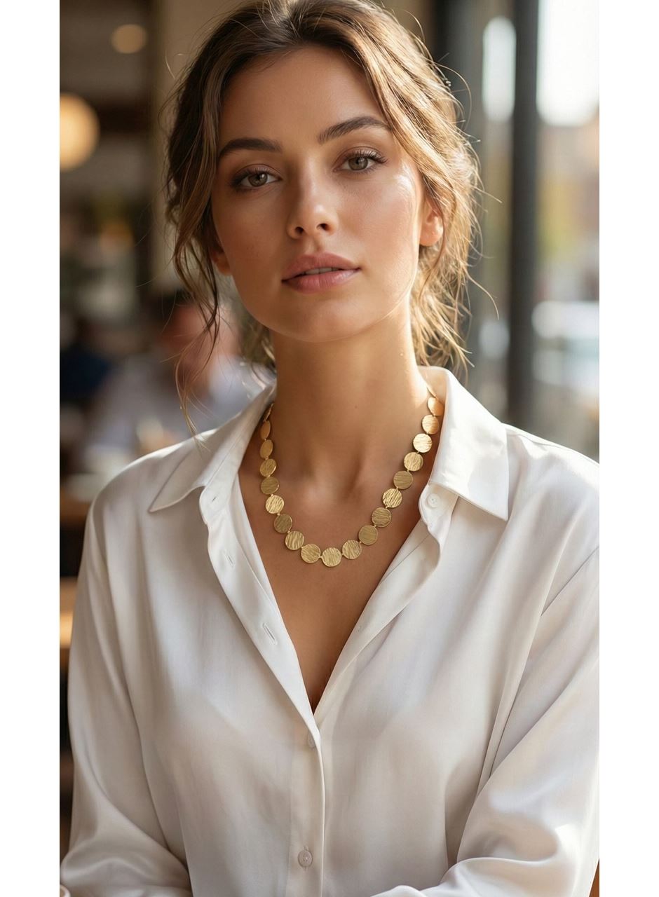 Yuvarlak Plaka Model Gold Renk Kadın Kolye