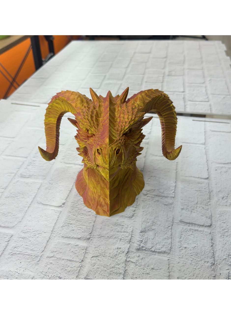 Altın Kırmızı Ejderha Figürü