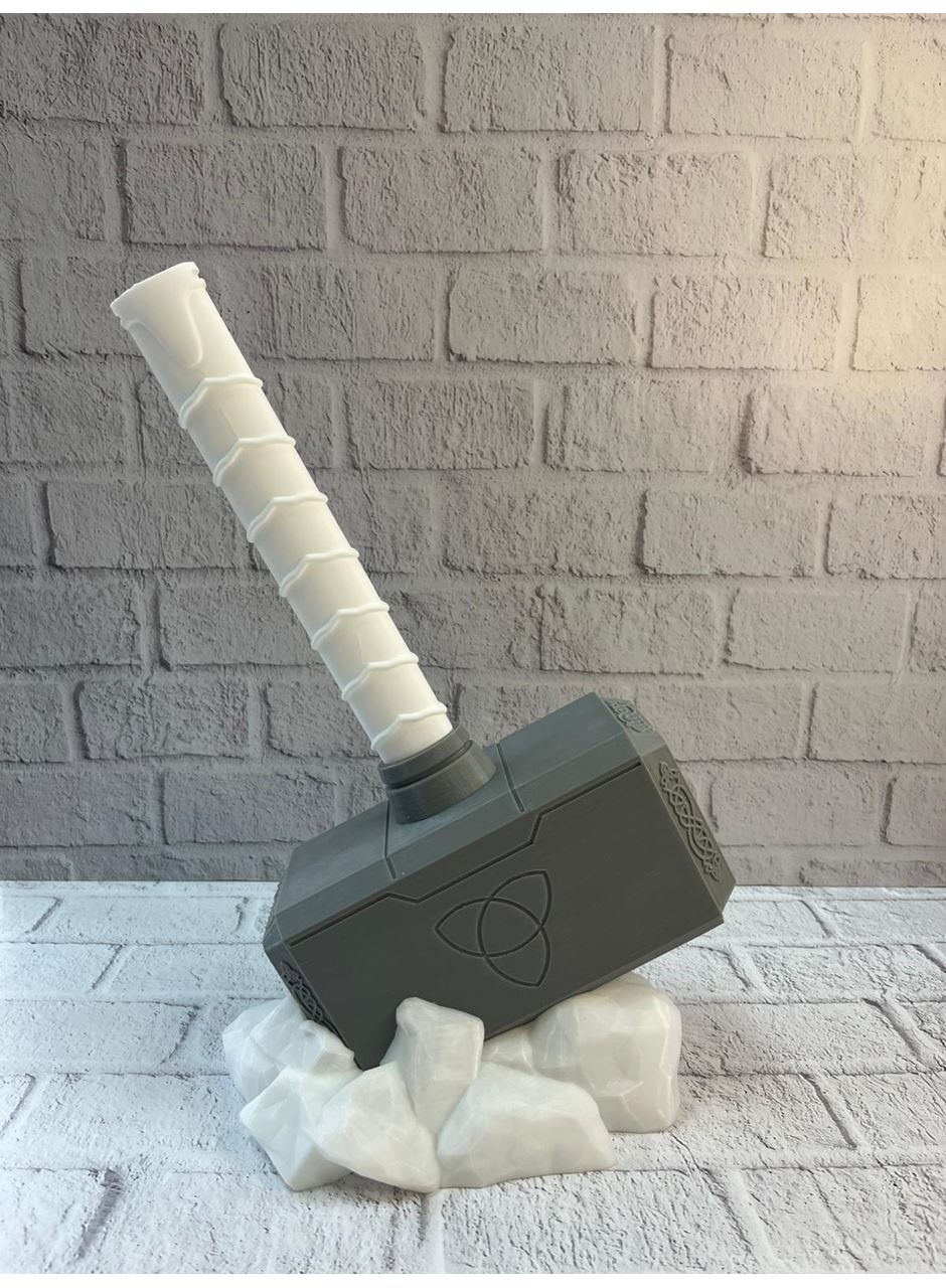 Thor’un Çekici Dekoratif Süs Güçlü ve İkonik Tasarım 20x34 cm