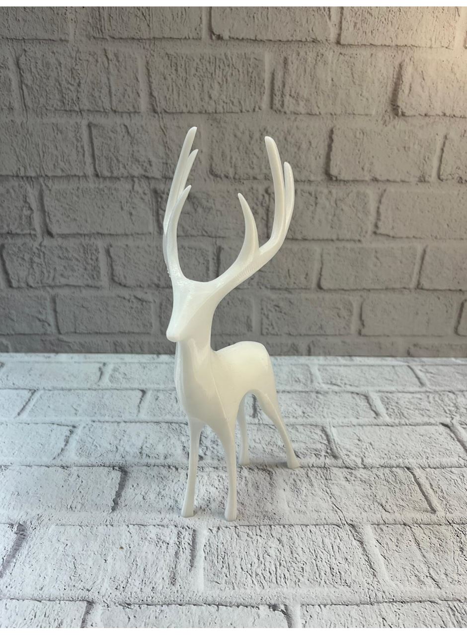 Beyaz Dekoratif Geyik Figürü Şık Ev Aksesuarı