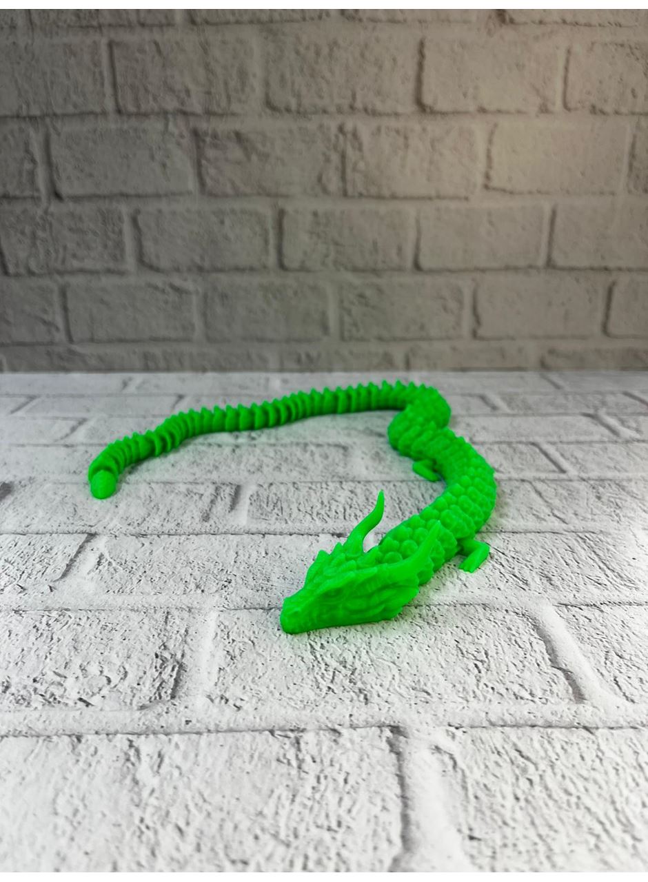 Yeşil Hareketli Ejderha Figürü Esnek Gövdeli Fantastik Dekor 60 cm