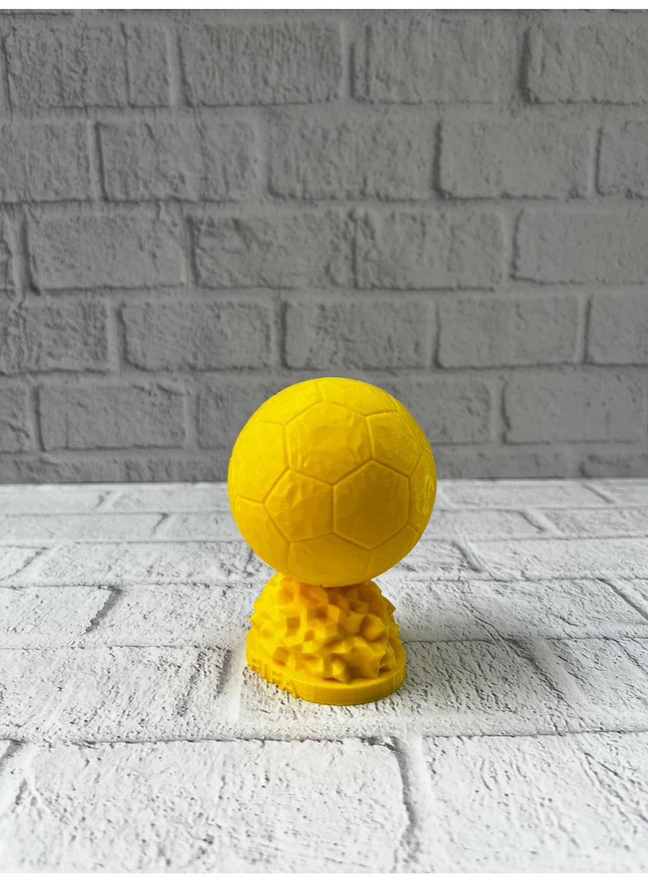 Mini FIFA Futbol Topu Biblo Sarı Renk 10cm Spor Temalı Dekor