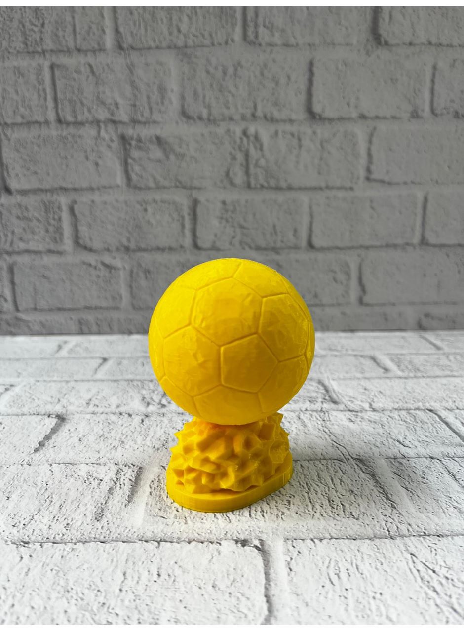 Mini FIFA Futbol Topu Biblo Sarı Renk 10cm Spor Temalı Dekor