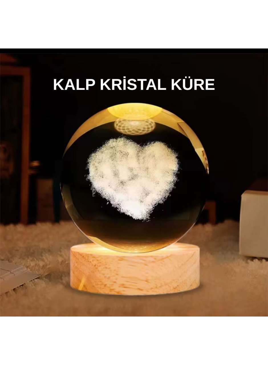LED Işıklı Kalp Desenli Cam Küre Büyük Boy Ahşap Tabanlı
