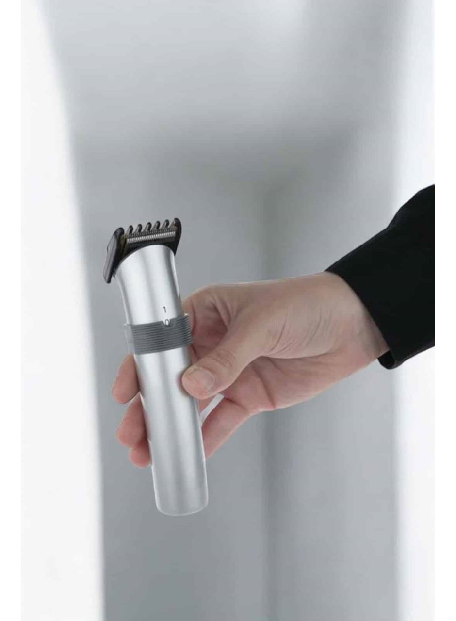 4 Taraklı Profesyonel Şarjlı Saç ve Sakal Kesme Tıraş Makinesi Seti