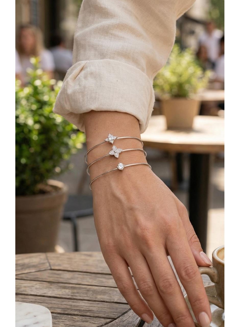 Zirkon Taşlı Gümüş Renk Yonca Model 3'lü Kadın Bileklik Kombini