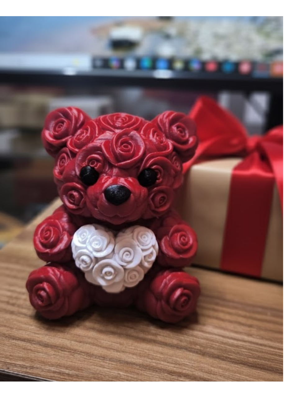 10 cm 3D Kalp Tutan Ayıcık Dekoratif Sevgililer Günü Hediyesi