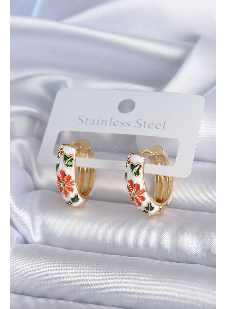 Pirinç Gold Renk Beyaz Renk Çiçek İşleme Detay Kadın Küpe