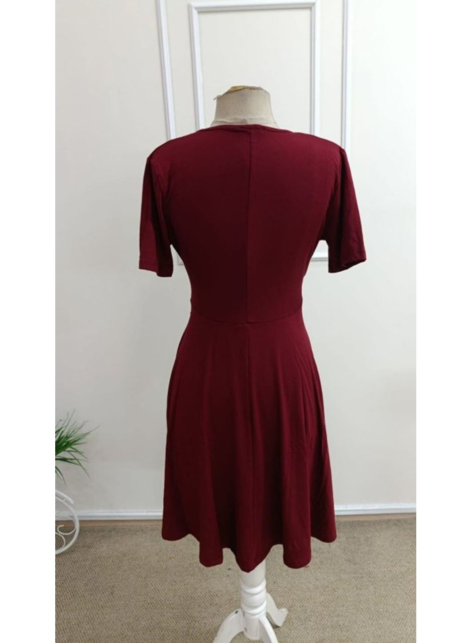 Kadın Kısa Kollu Kruvaze Yakalı önden Toka Detaylı Kısa Viskon Elbise