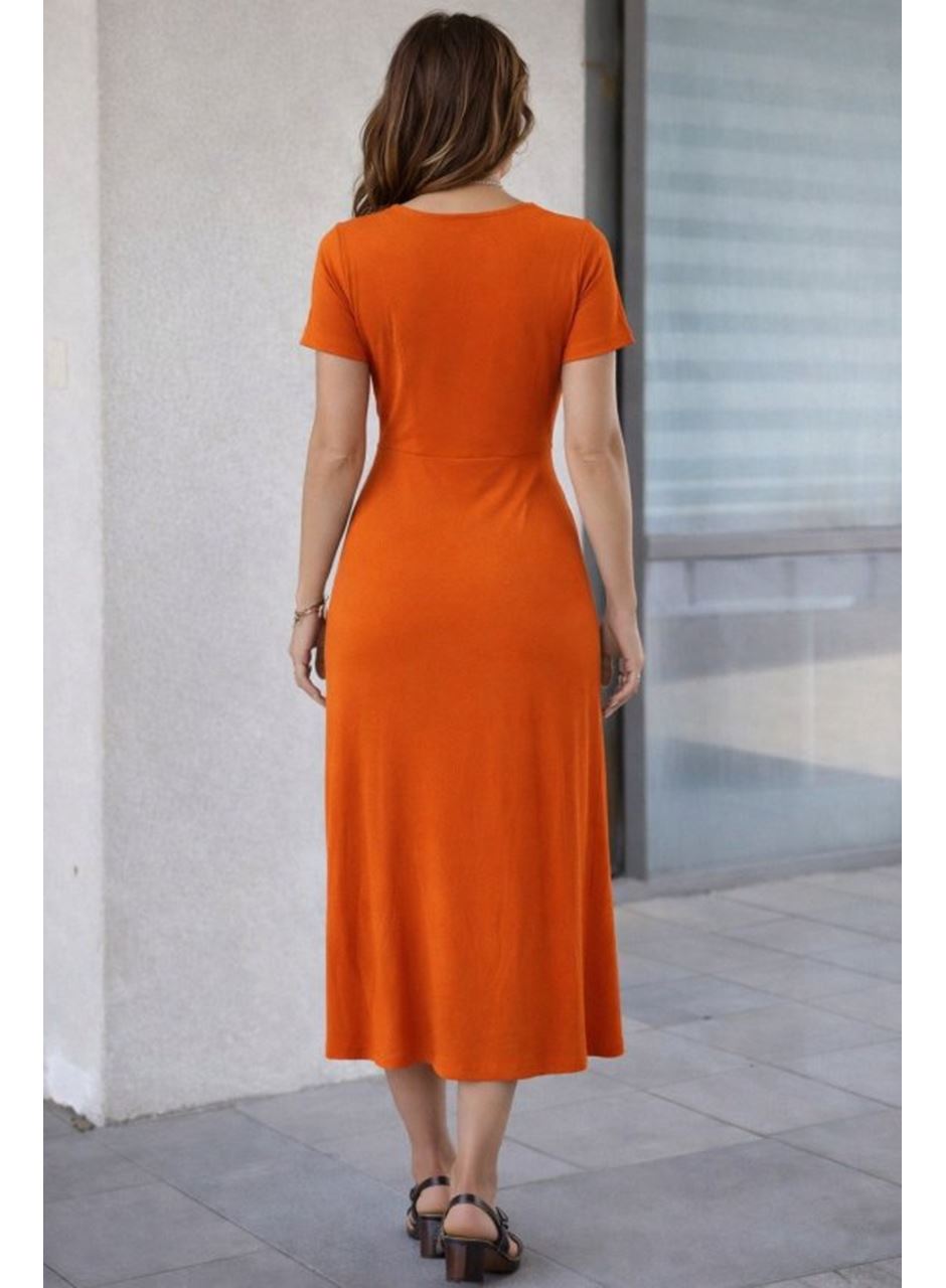 Kadın Kısa Kollu Bisiklet Yaka Yandan Yırtmaçlı Midi Viskon Elbise
