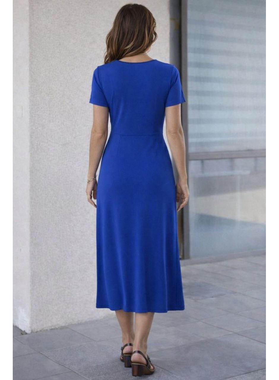 Kadın Kısa Kollu Bisiklet Yaka Yandan Yırtmaçlı Midi Viskon Elbise