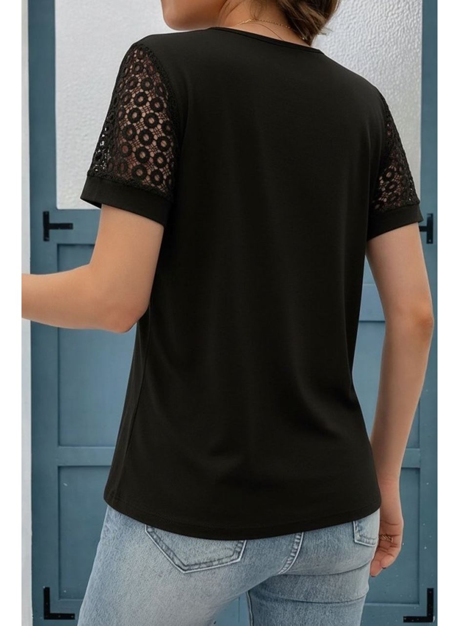 Kadın Kısa Kollu V Yakalı Dantel Detaylı Viskon Bluz