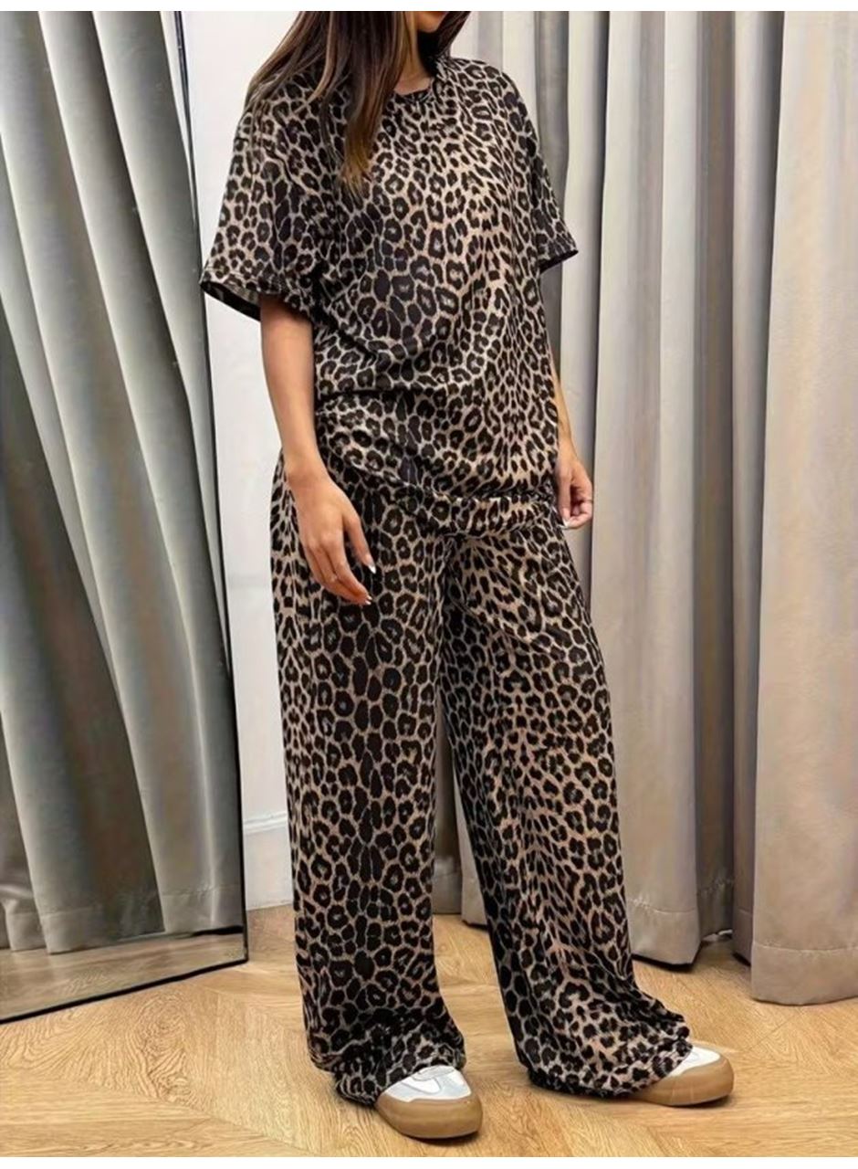 Kadın Kısa Kollu Bisiklet Yaka Iki Iplik Leopar Desenli Bluz Ve Pantolon Ikili Takım