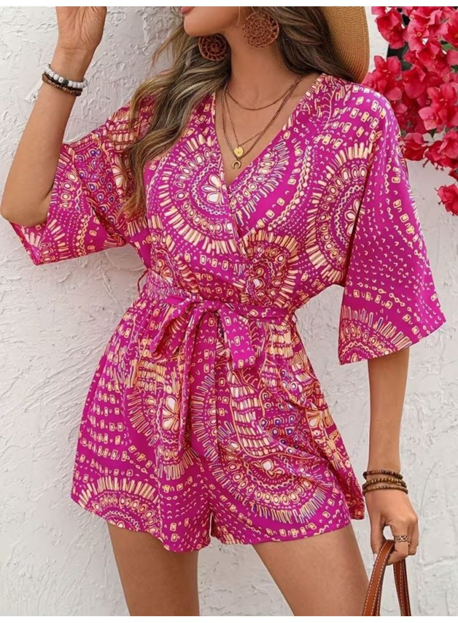 Kadın Kısa Kollu Kruvaze Yakalı Belden Kuşaklı Desenli Kısa Süprem Tulum