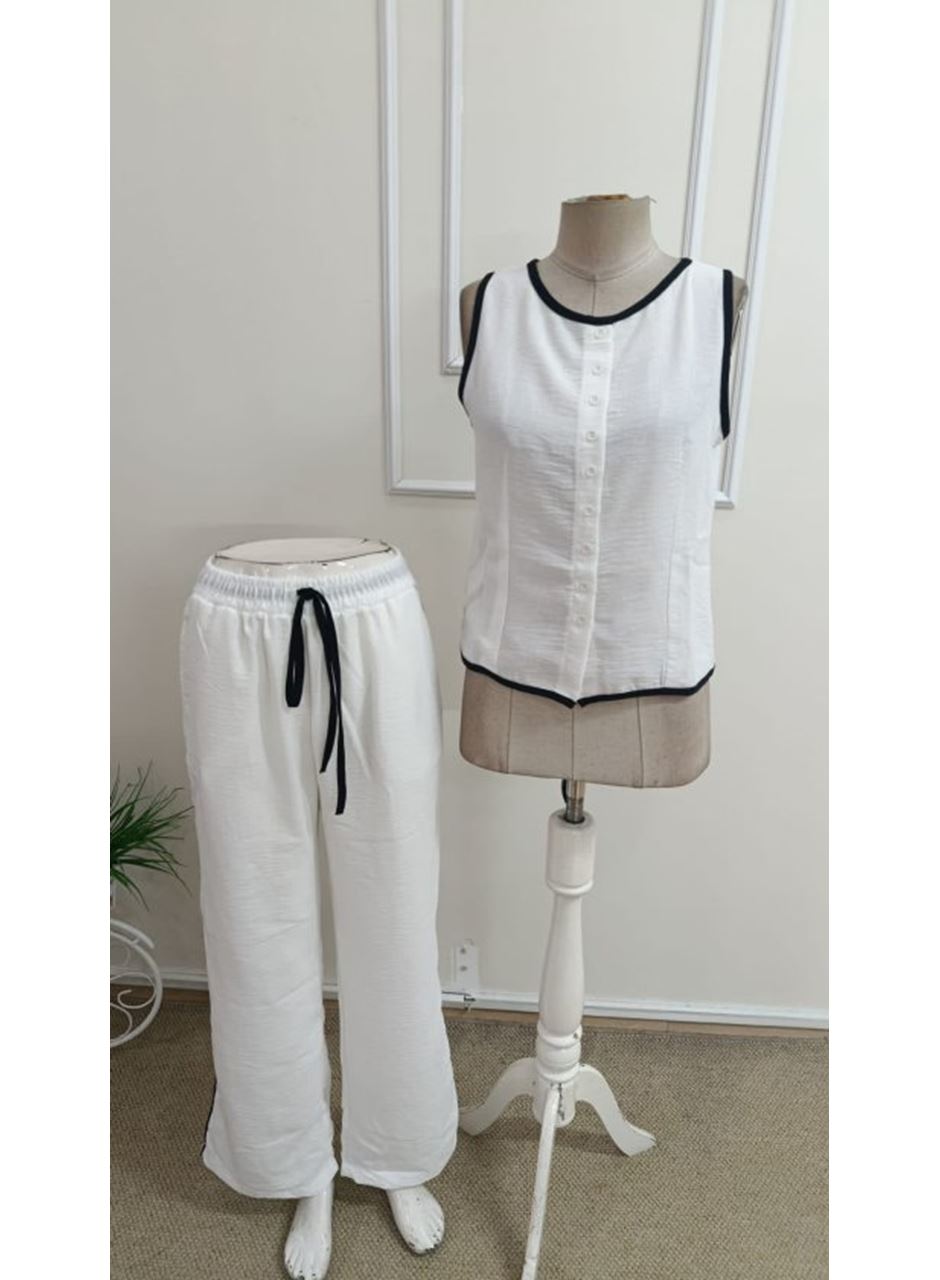 Kadın Kolsuz önü Düğmeli Yelek Ve Pantolon Ikili Takım