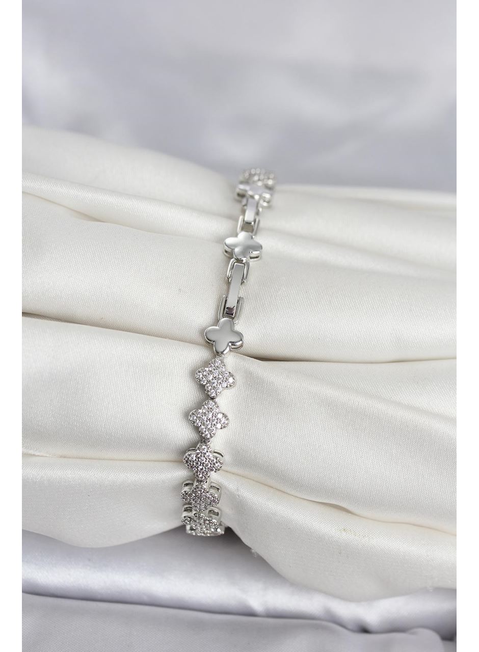 Pirinç Gümüş Renk Yonca Model Sıralı Zirkon Taşlı Kadın Bileklik